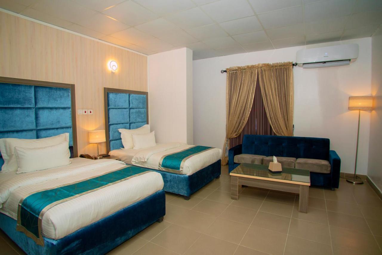 Riviera Suites Lagos Extérieur photo