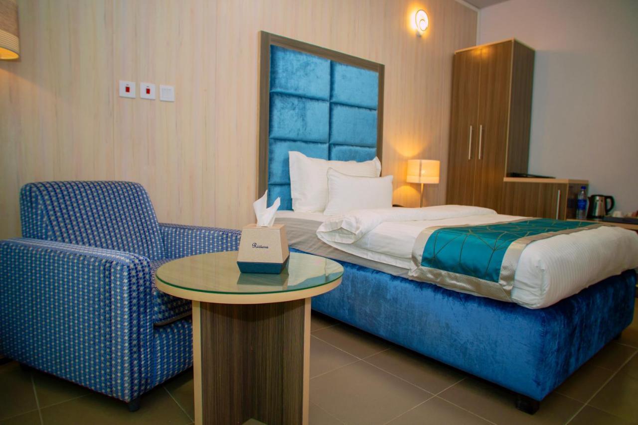 Riviera Suites Lagos Extérieur photo