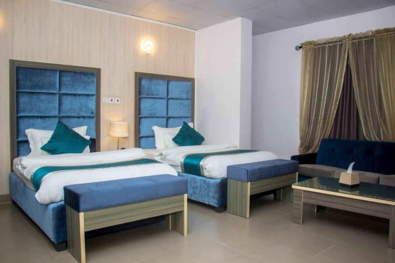 Riviera Suites Lagos Extérieur photo