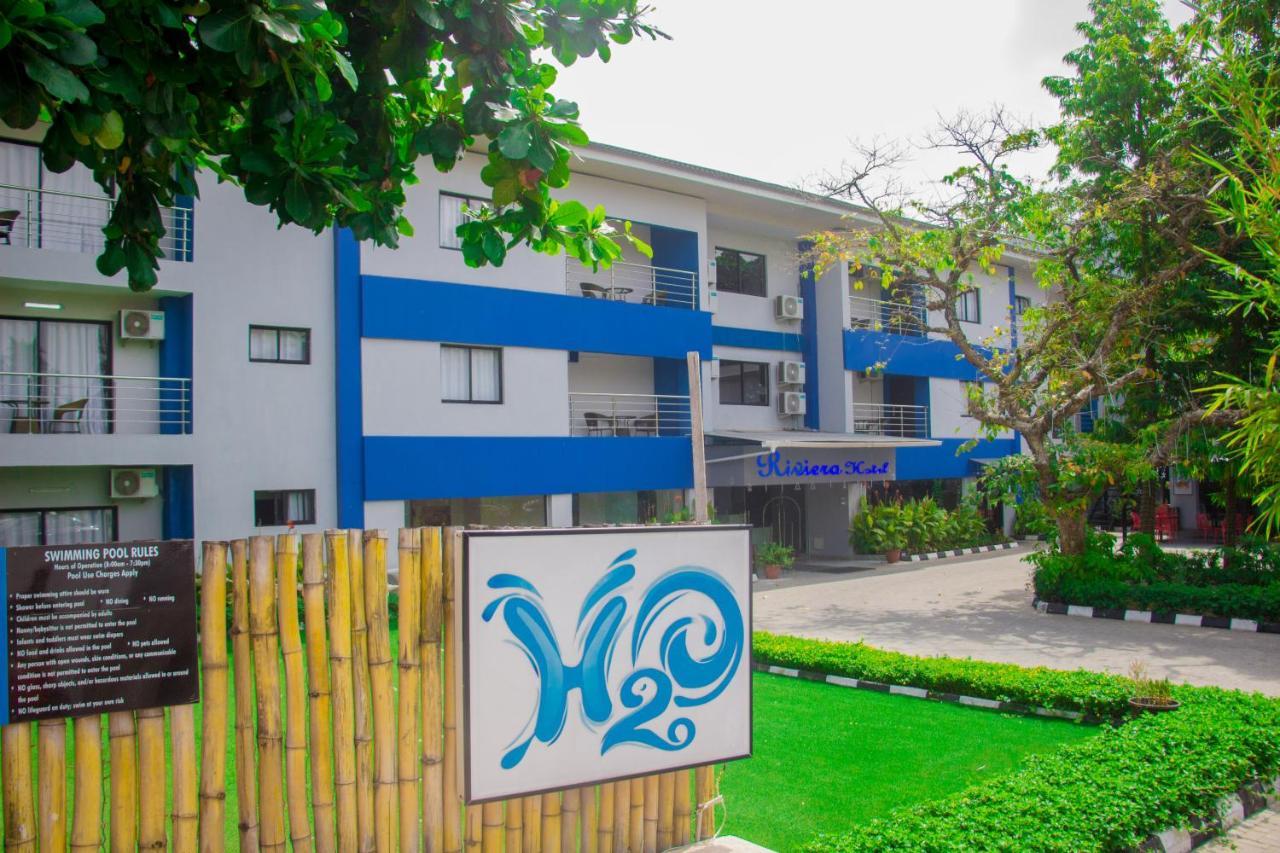 Riviera Suites Lagos Extérieur photo